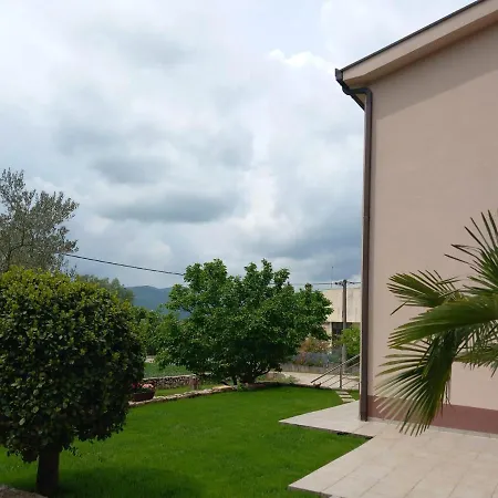 On The River Baska Voda Daire *