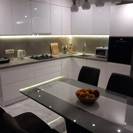 On The River Baska Voda Apartment *